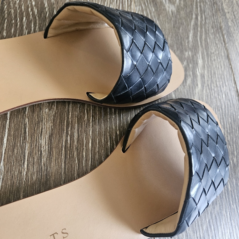 Talbots Sandals - Picture 5 of 6